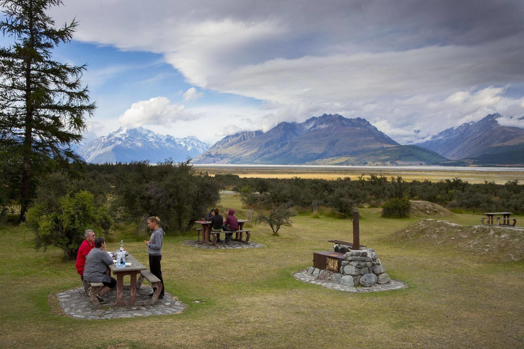 Glentanner Park Centre Otel Aoraki / Mount Cook Dış mekan fotoğraf